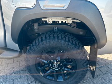 Toyota Hilux - 12