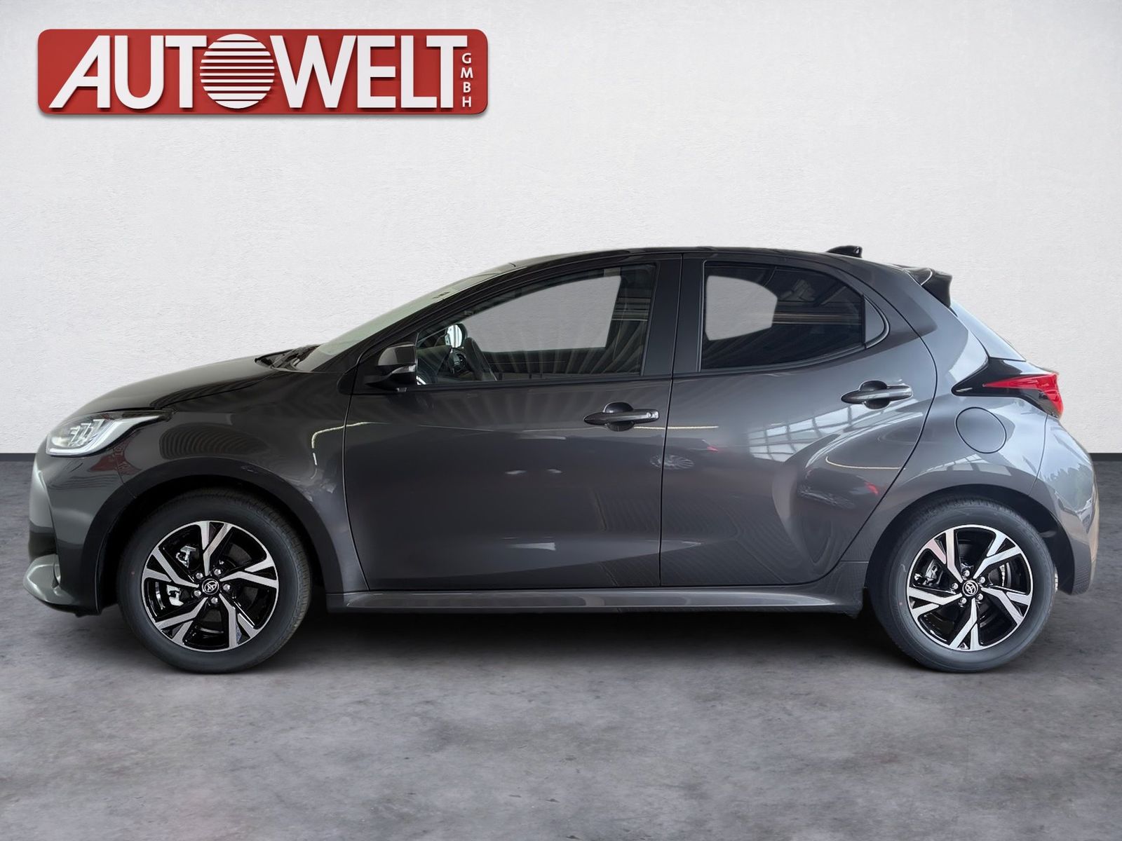 Fahrzeugabbildung Toyota Yaris 1.5 Teamplayer Kamera,LED,SHZ,ACC,Keyless