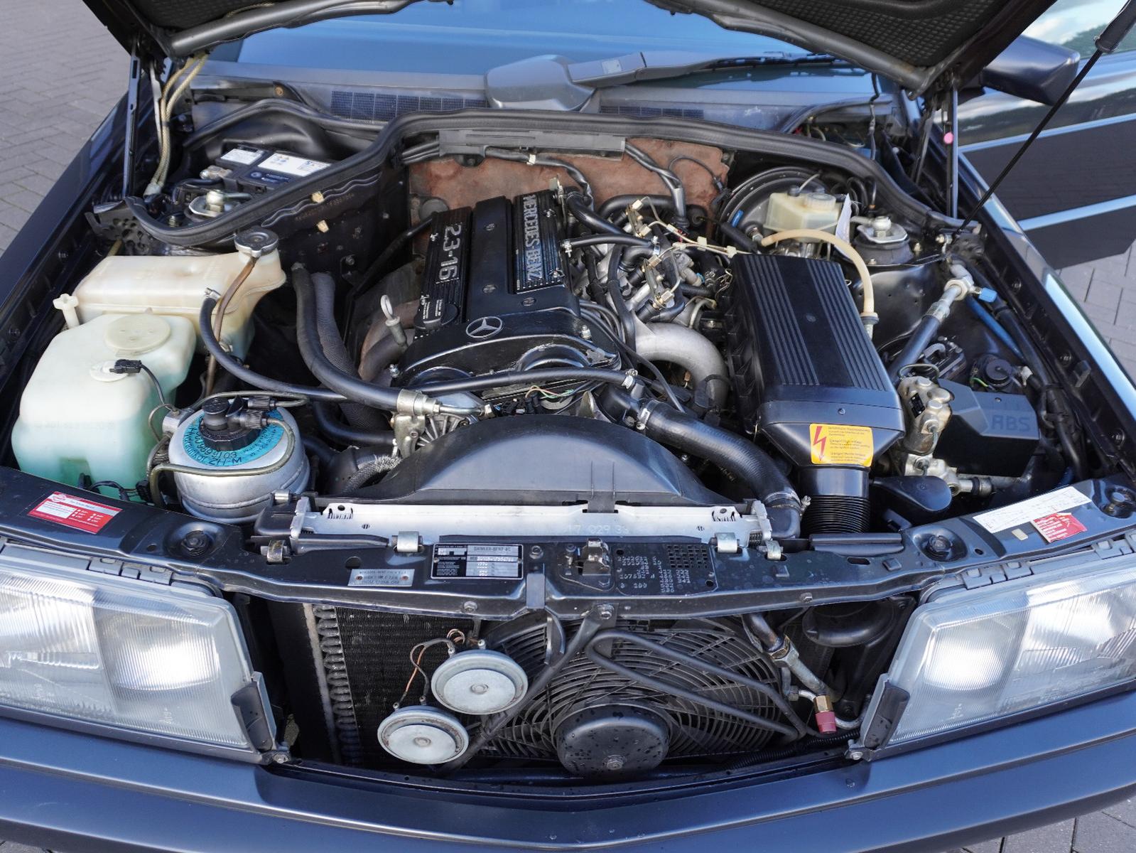 Mercedes-Benz 190 E 2,3 16 V