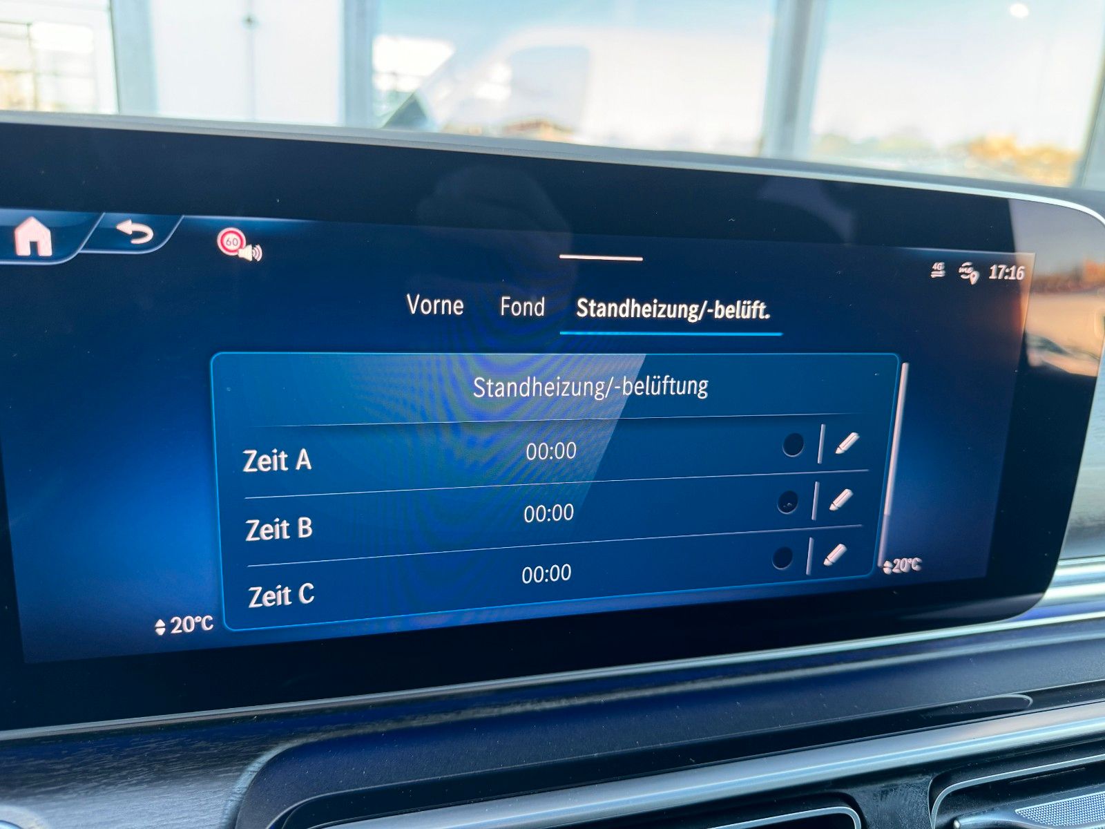 Fahrzeugabbildung Mercedes-Benz V 300 d 4MATIC AVA Extral AHK DISTRONIC Standh