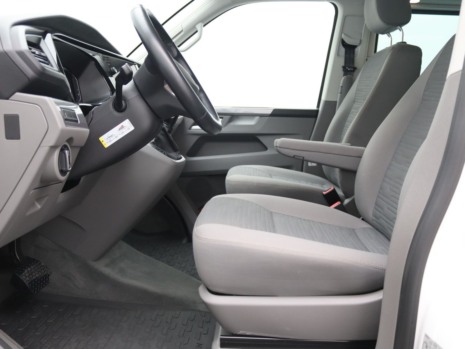 Volkswagen T6 California - Bild 13