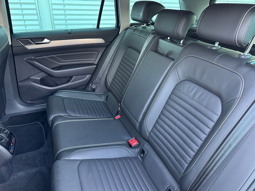 Passat Alltrack 2.0 TDI 4M *STDHZG*AHK*LEDER*