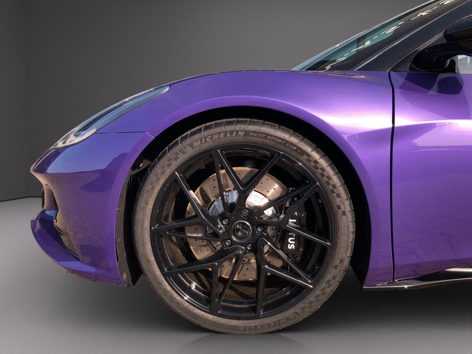 Fahrzeugabbildung Lotus Emira i4 Turbo SE Lotus Wuppertal