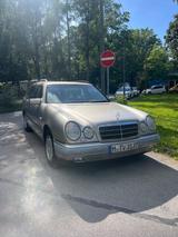 Mercedes-Benz E 240 T AVANTGARDE Avantgarde - gebrauchte Mercedes-Benz E 240 aus dem Jahr 1998