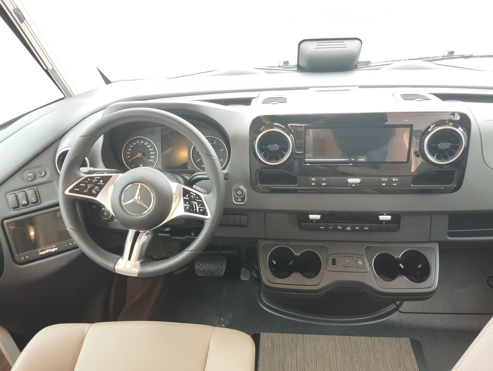 Fahrzeugabbildung Carthago C1-tourer I 149 RB LE comfort Mercedes, Markise