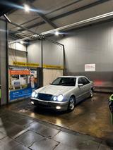 Mercedes-Benz Mercedes Benz E 240 - gebrauchte Mercedes-Benz E 240 aus dem Jahr 2000