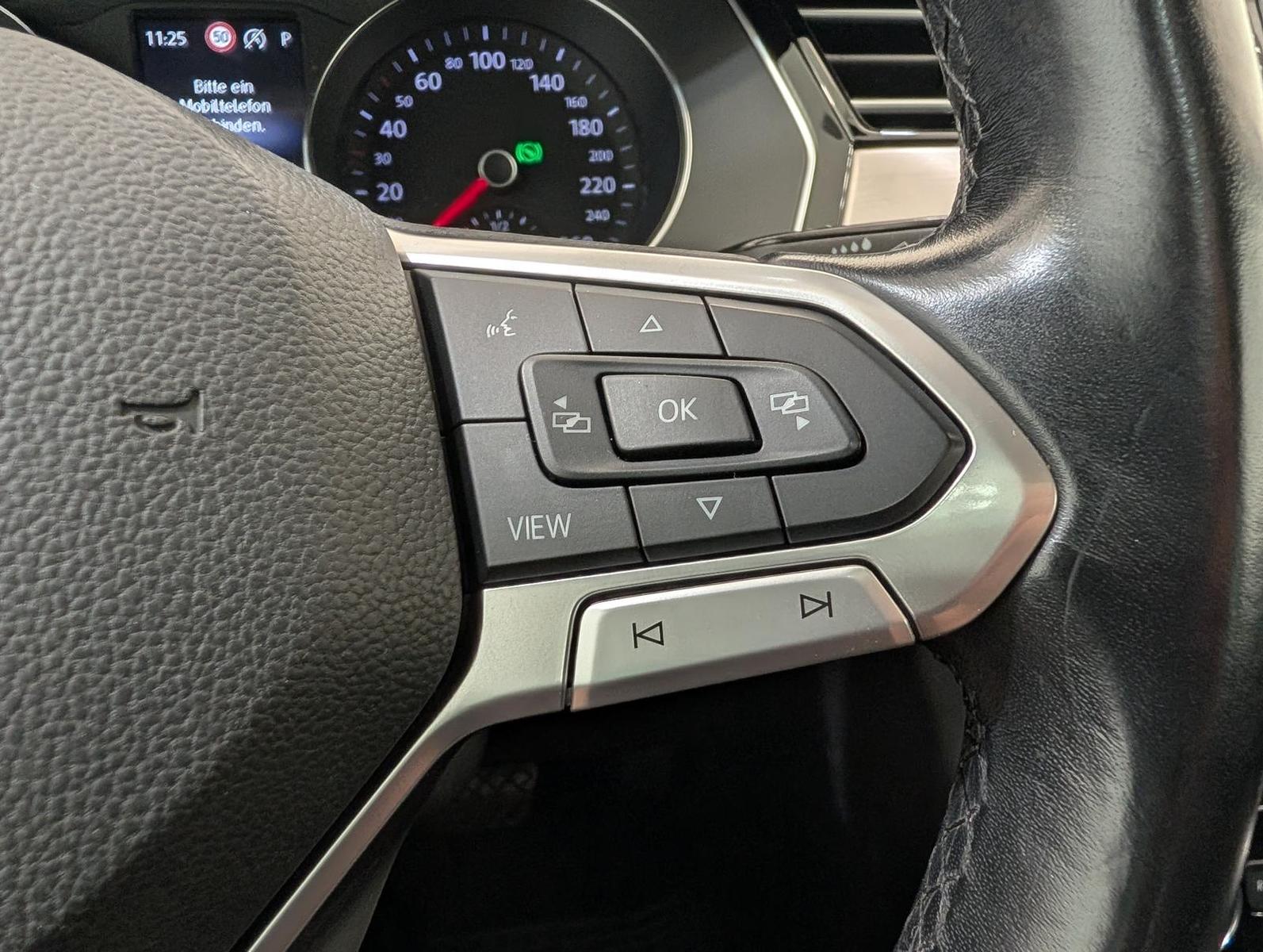 Volkswagen Passat 1.5 TSI DSG R-line ACC LED Pano L, миниатюра 25