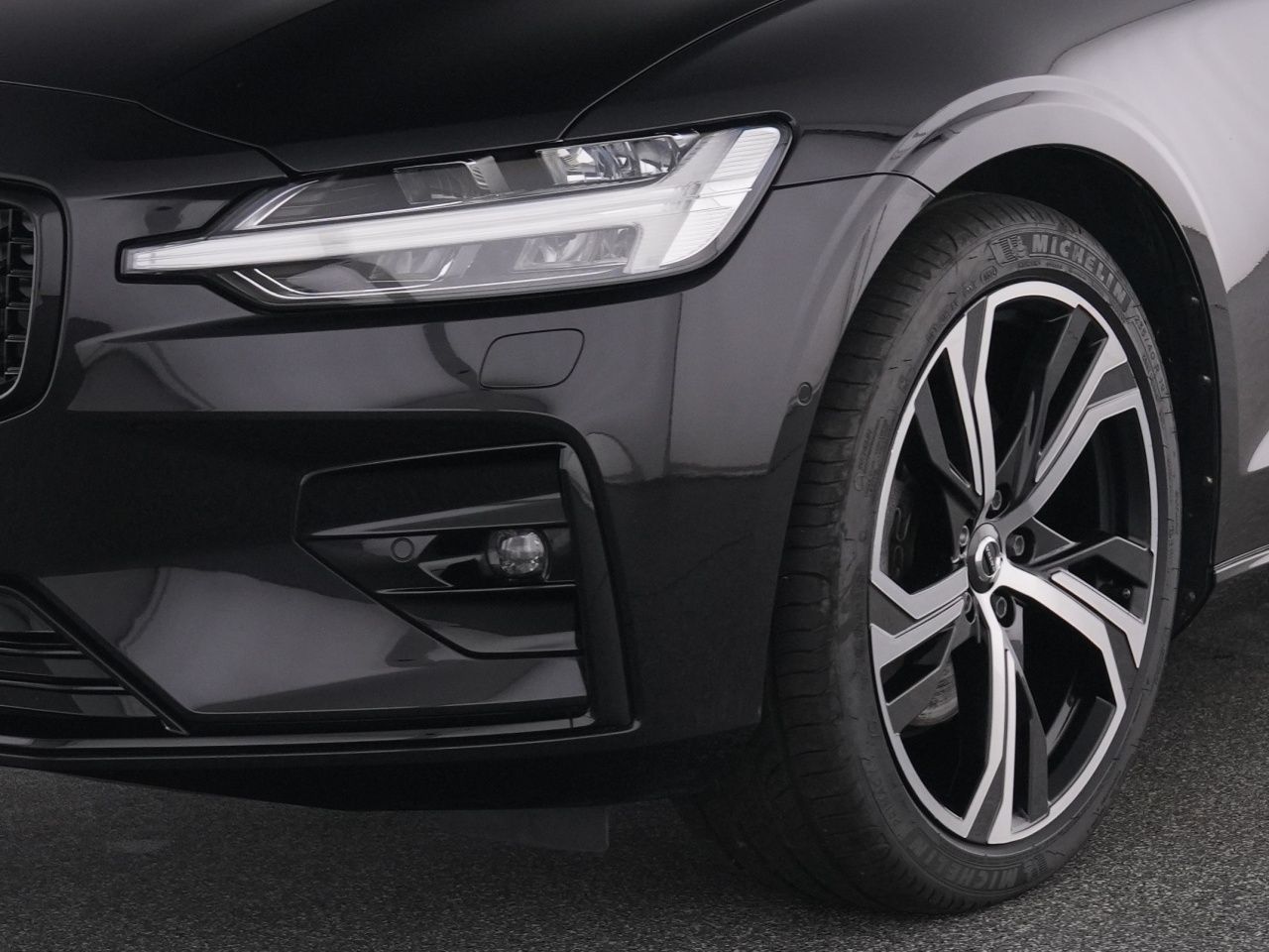 Volvo V60 B4 Plus Dark+ACC+PANO+HA&KA+LICHTPAK+BLIS+ foto 9