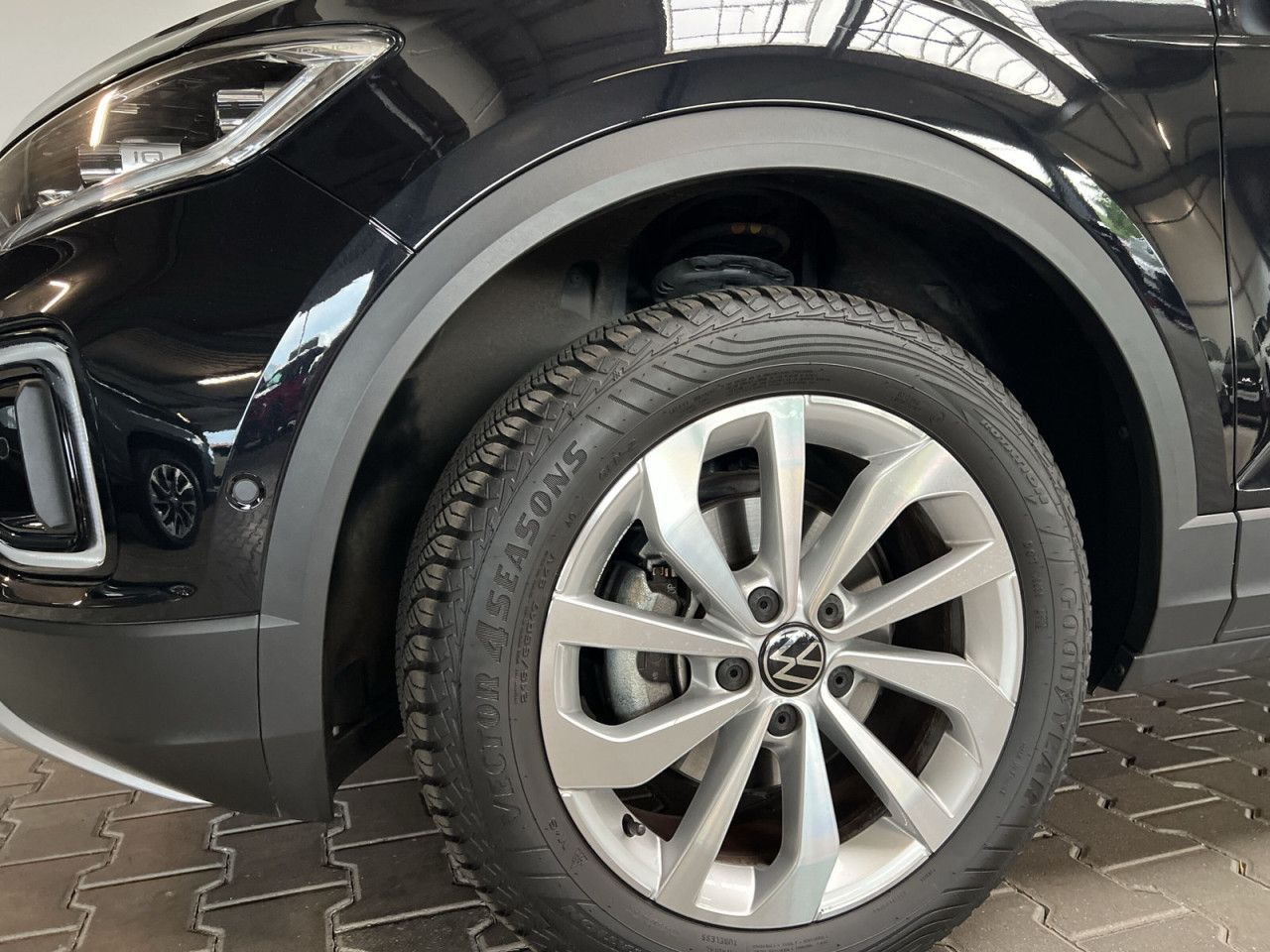Volkswagen T-Roc Style 1.5 TSI DSG AHK RÜCKFAHRKAMERA foto 4