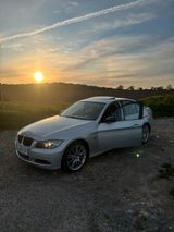 BMW E90 || 18 Zoll M-Felgen || Xenon || Sc... - Felgen 18 zoll gebraucht
