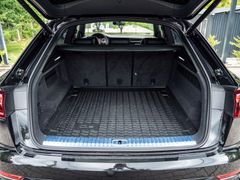 Audi RSQ8 – 32 / 35