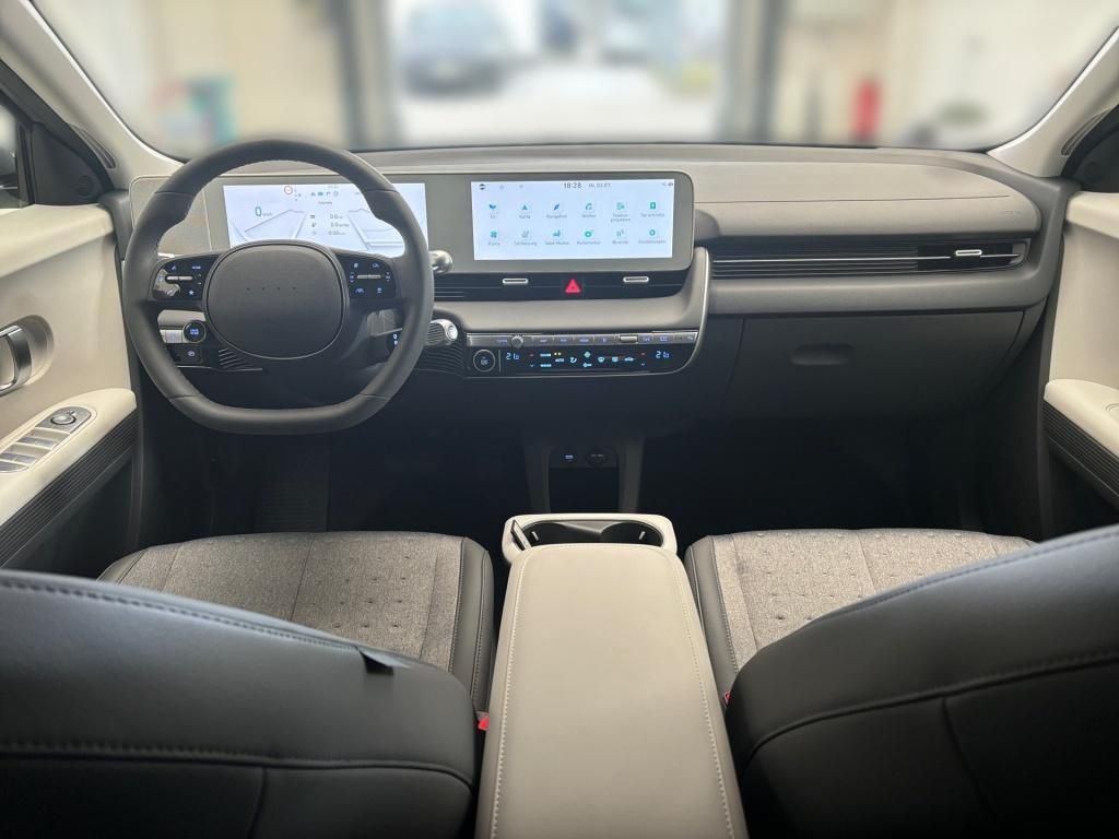 Fahrzeugabbildung Hyundai IONIQ 5 4WD 77,4kWh Techniq Assi-Paket & Pano-Da