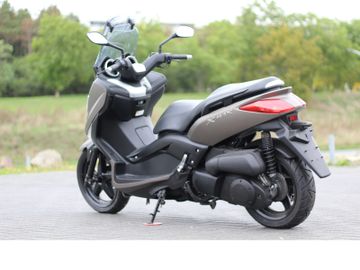 Yamaha X-Max 250 ABS +ARROW