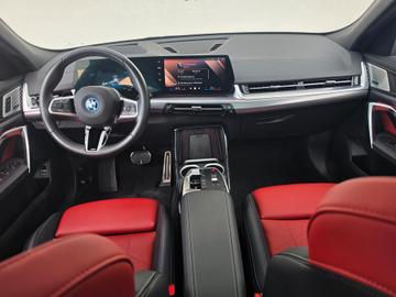 2024 BMW IX2 缩略图 18