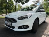 Ford S-Max 2,0 TDCi 2017 Titanium Power - Ford S-Max mit Schiebetür