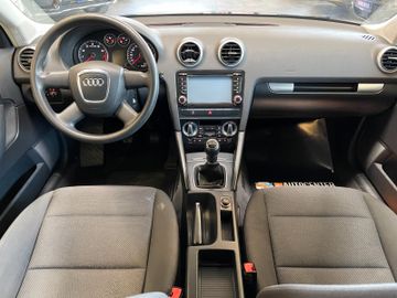 Audi A3 Sportback 1.8 TFSI Attraction *NAVI*PDC*TÜV*