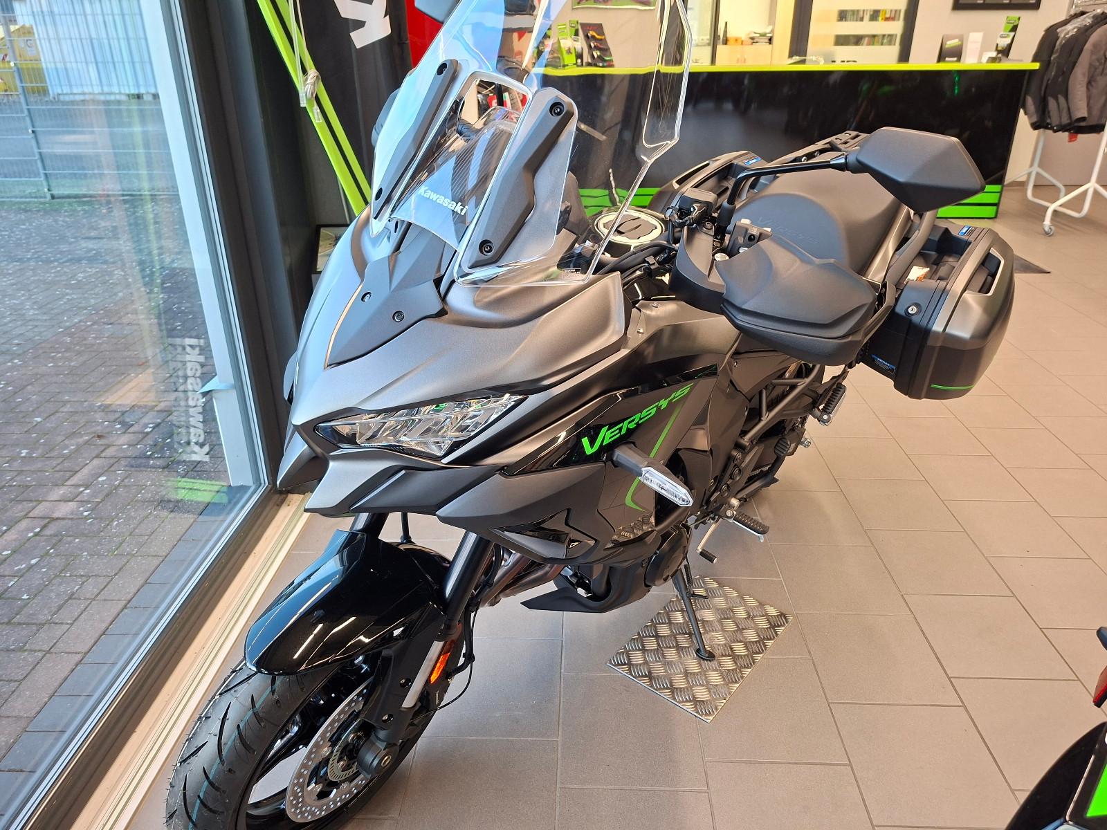 Kawasaki Versys 1100 mit Tourer Paket
