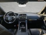 Jaguar F-Pace 20d AWD R-Sport ACC LED 20 MERIDIAN LEDER - Jaguar in Karlsruhe