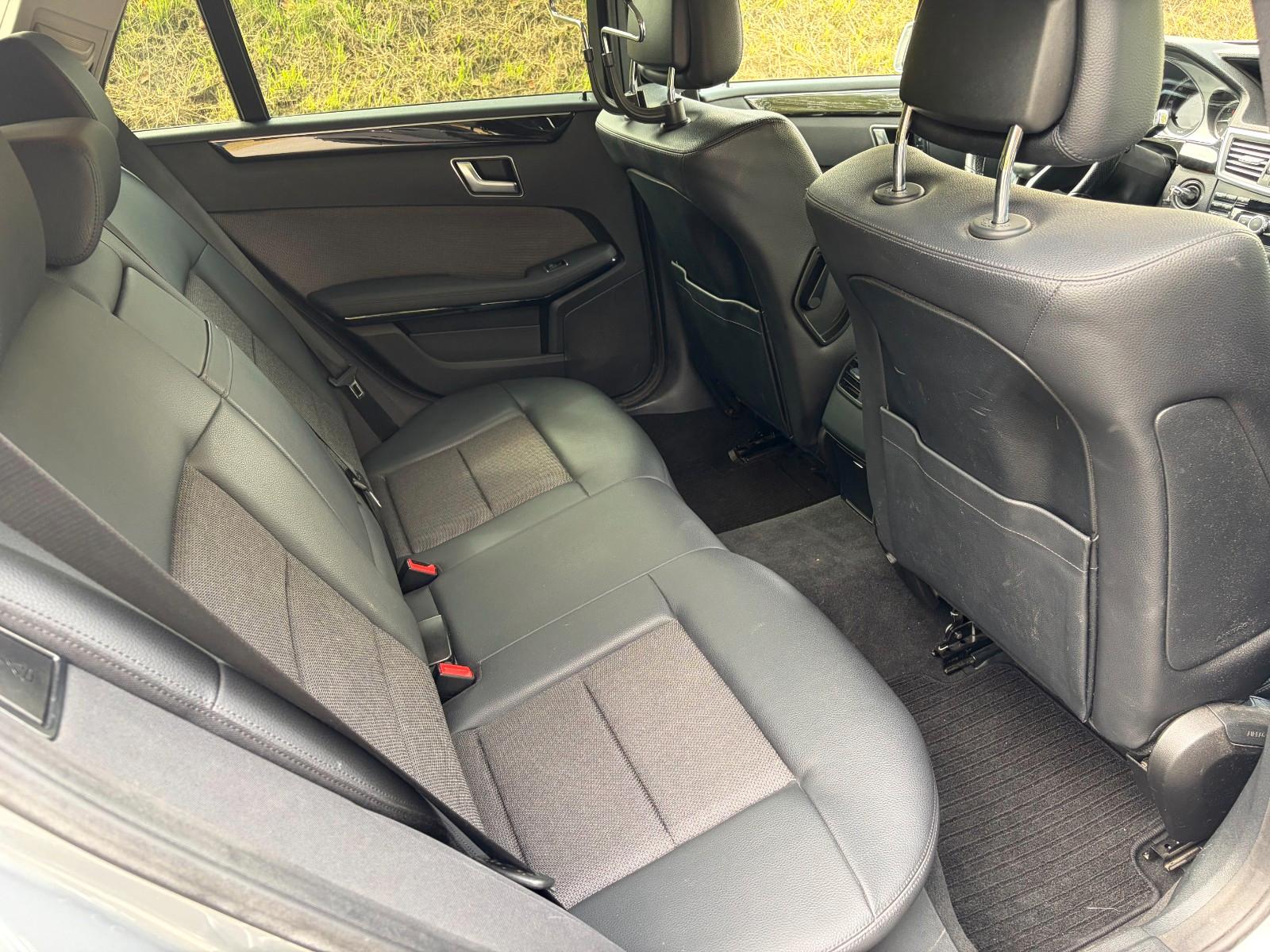 Mercedes-Benz E 220 E T-Modell E 220 CDI BlueEfficiency