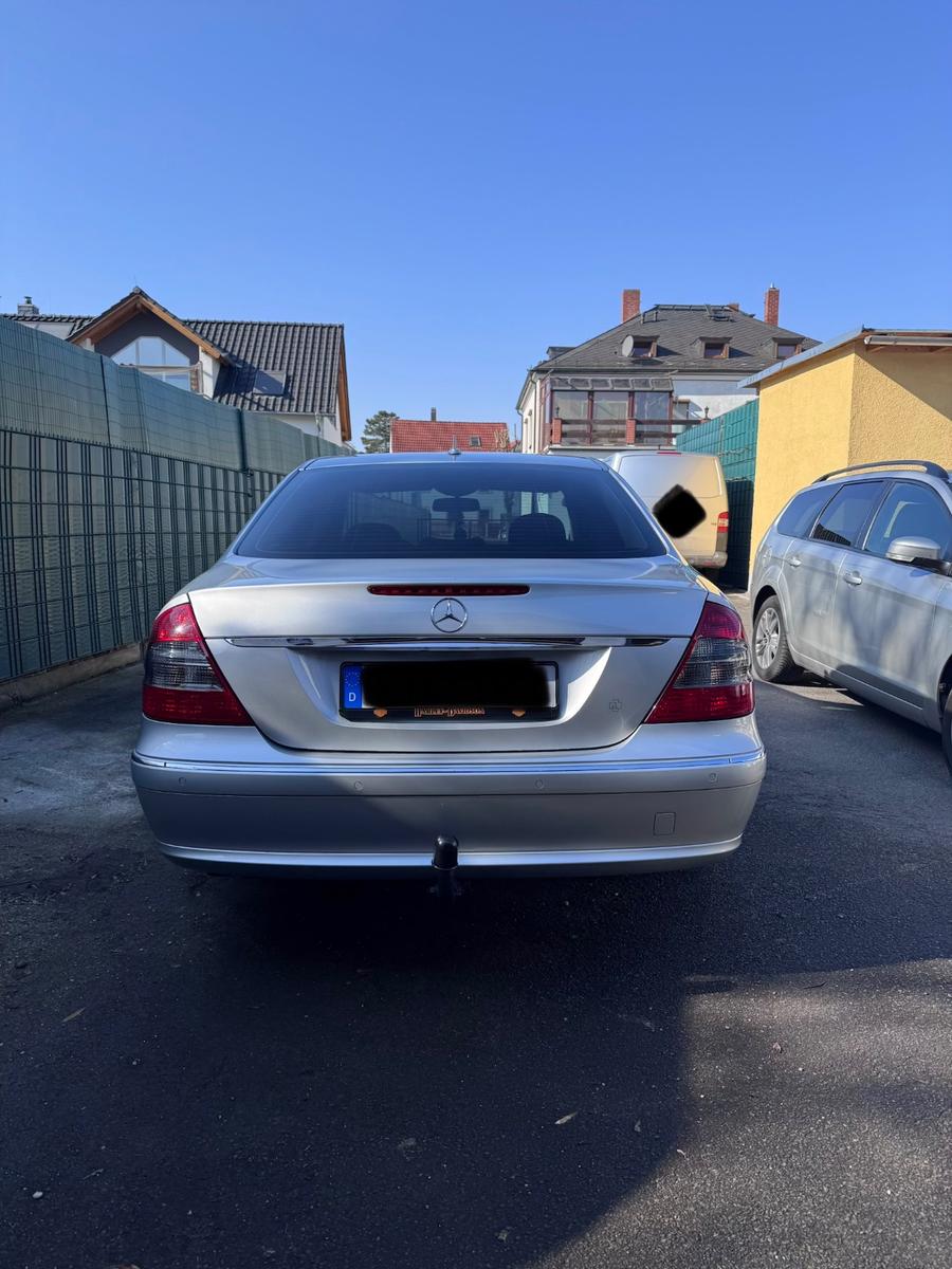 Mercedes-Benz E 220 CDI ELEGANCE 