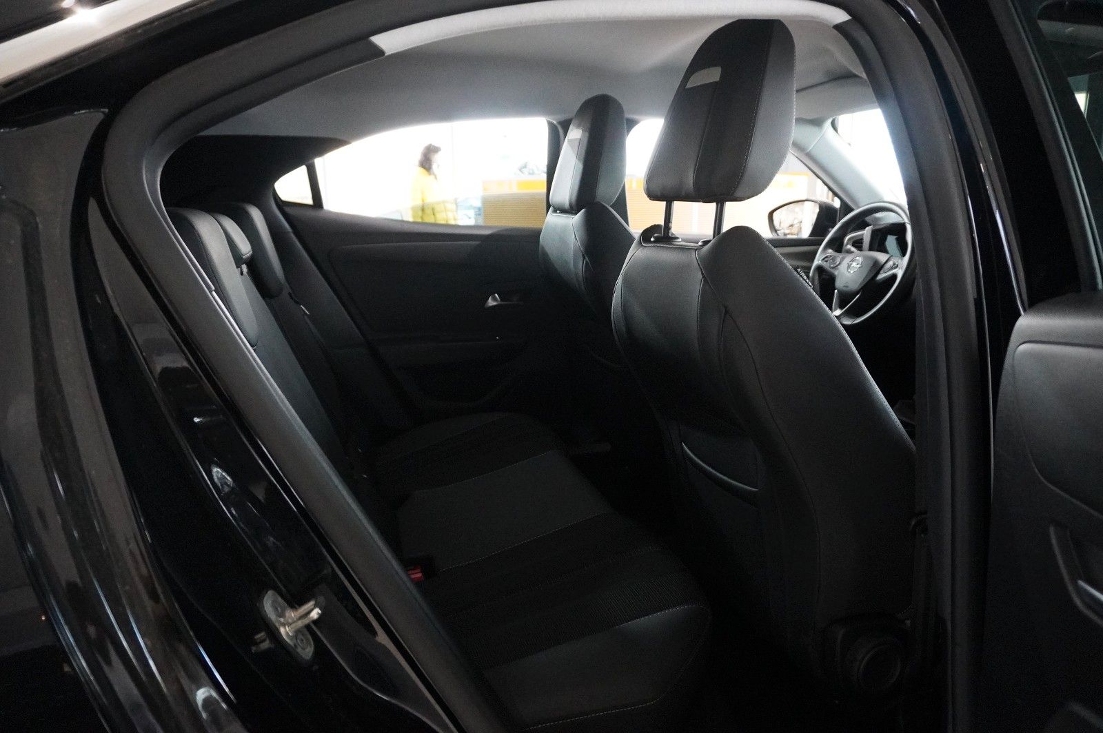Fahrzeugabbildung Opel Mokka 1.2T ELEGANCE NAVI/LED/KAMERA/SPORT/DAB+