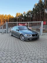 BMW E92 330d M-Paket - BMW 330: Coupe, D