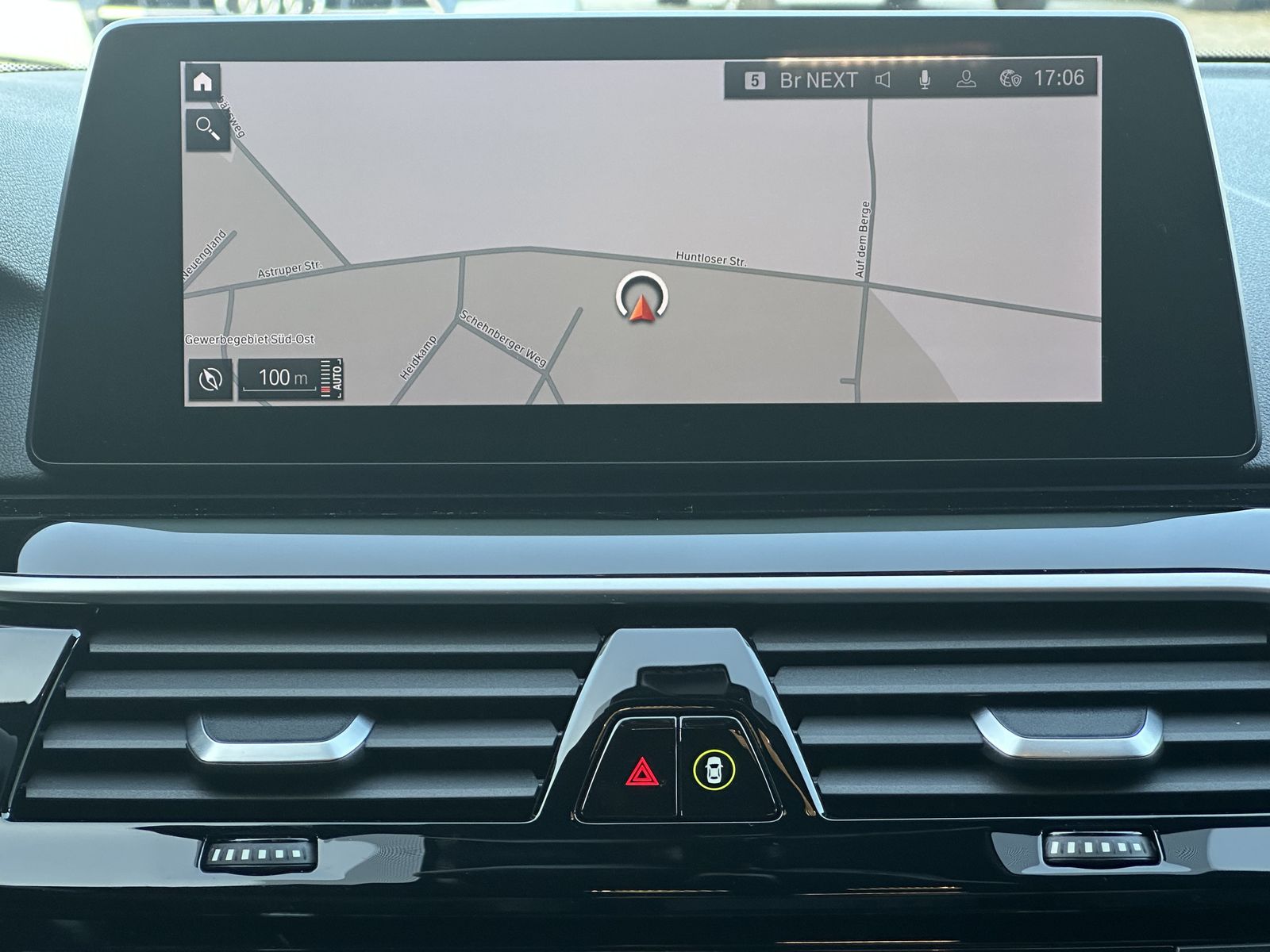 Fahrzeugabbildung BMW 530d Touring Sport-Line NAV+LED+19ZO+ACC+LC+H&K
