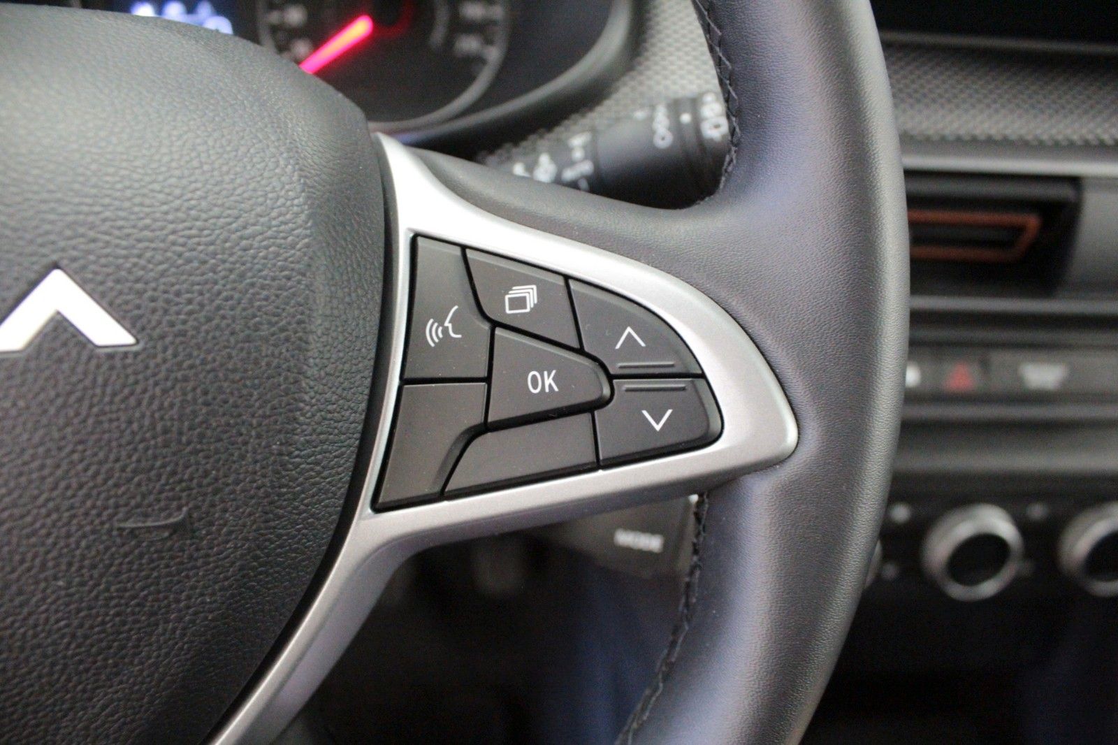 Fahrzeugabbildung Dacia Sandero TCe 90 Stepway  Extreme *Automatik *