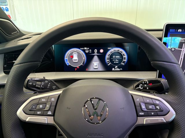 Tayron R-Line 2.0 TDI 4M DSG PANO STNDHZG LED