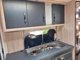 Hobby 545 KMF Deluxe Edition 3er Stockbett/3 Fenster - Etagenbett 3er