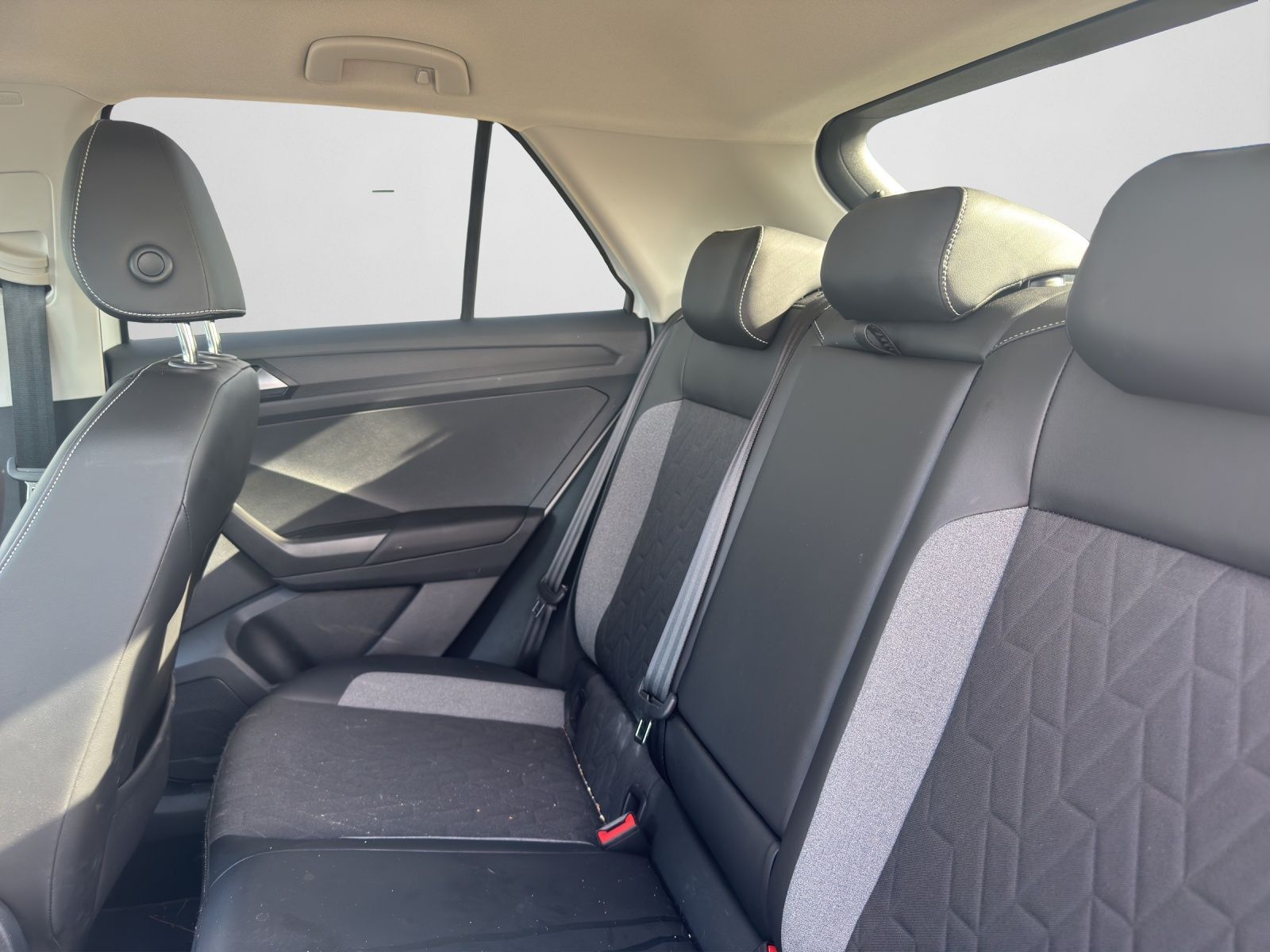 Volkswagen T-Roc - Bild 15