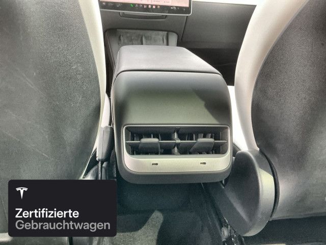 Tesla Model Y Long Range AWD foto 13