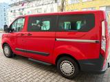 Ford Tourneo Custom mit Kasettenlift - Ford Tourneo Custom mit Diesel-Antrieb