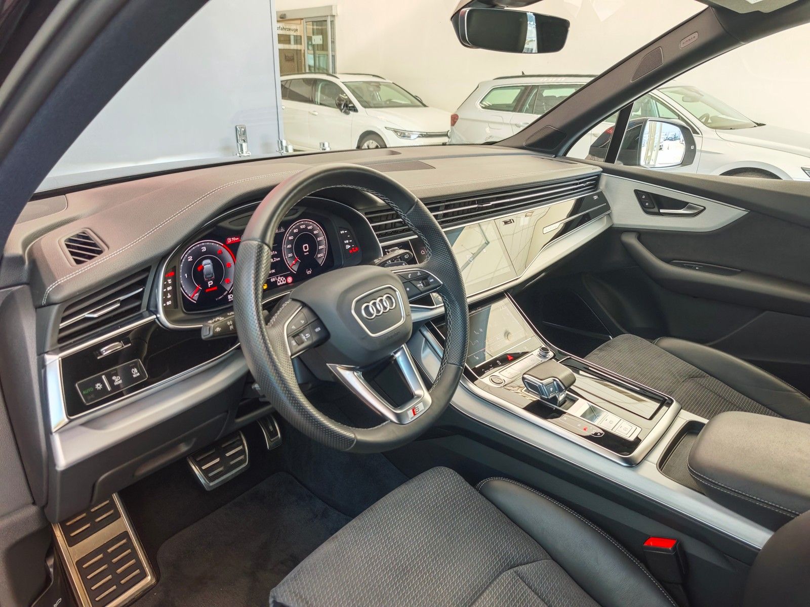 Fahrzeugabbildung Audi Q7 45 TDI quattro S line MATRIX AHK LR ACC NAVI