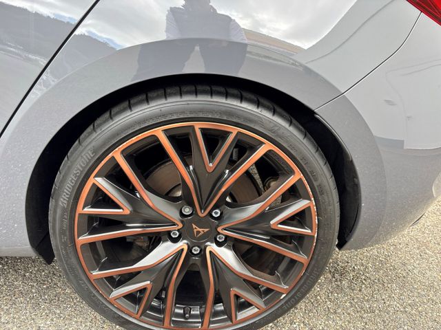 Leon VZ e-Hybrid *COPPER 19 ZOll+NAVI+LED*