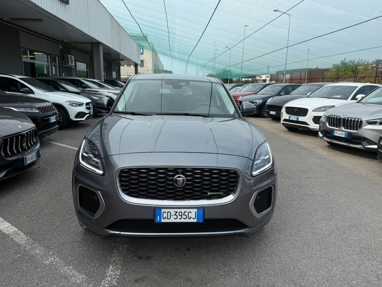 Jaguar E-Pace 2.0d i4 mhev R-Dynamic SE awd (KM  imagem 2