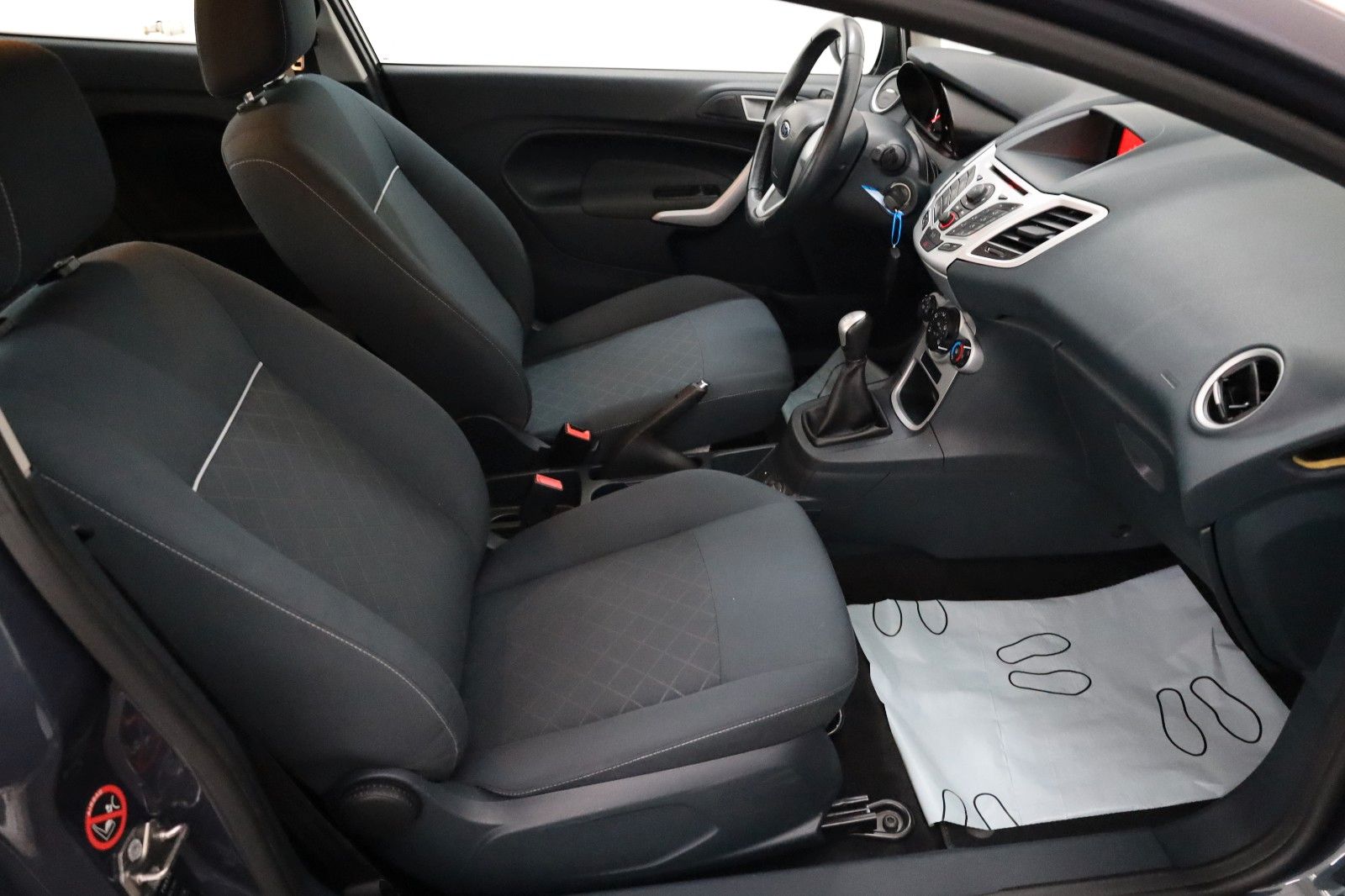 Fahrzeugabbildung Ford Fiesta Trend Klima,AHK