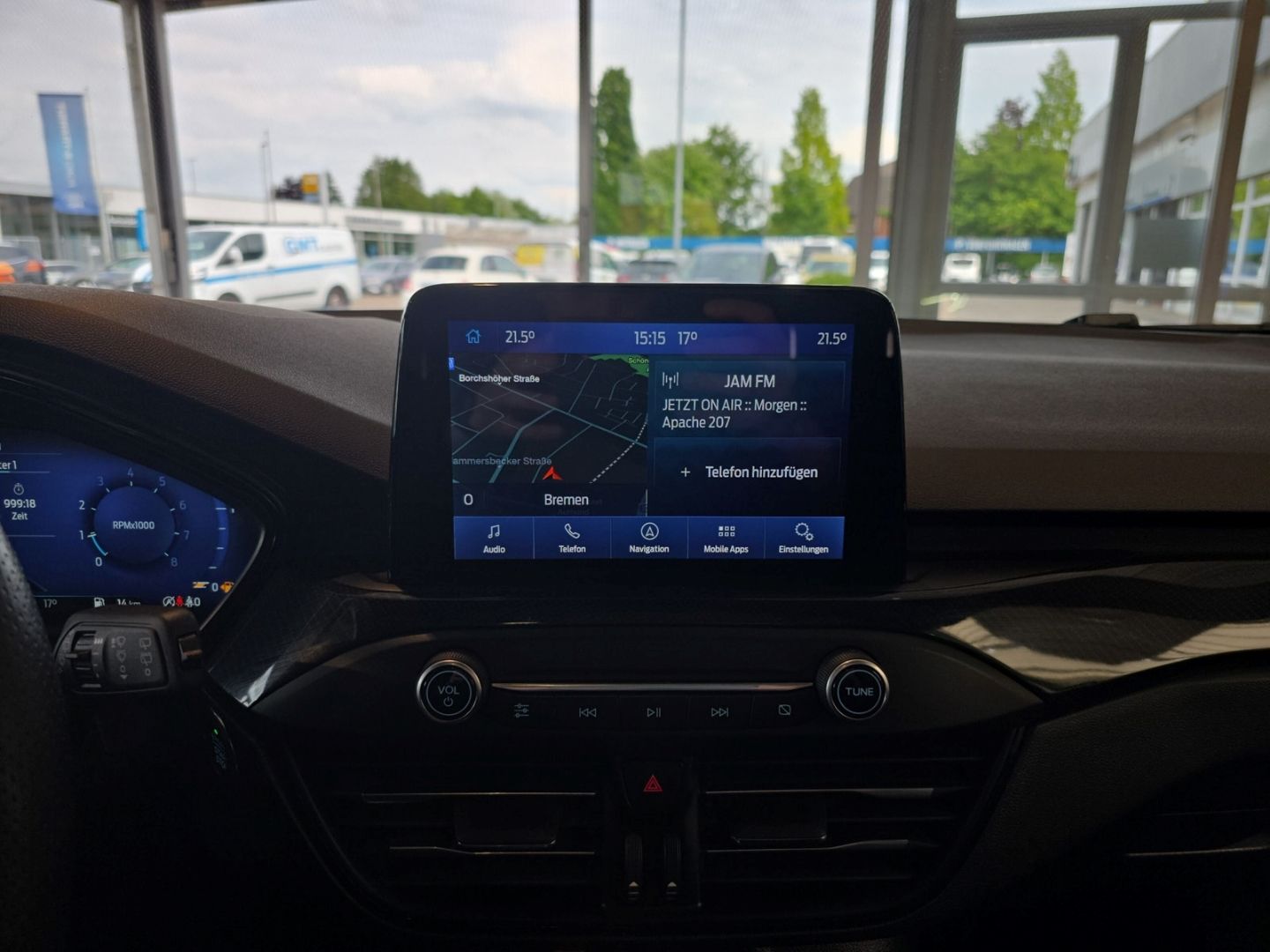 Fahrzeugabbildung Ford Focus Turnier ST-Line X AHK-klappbar El. Panodac