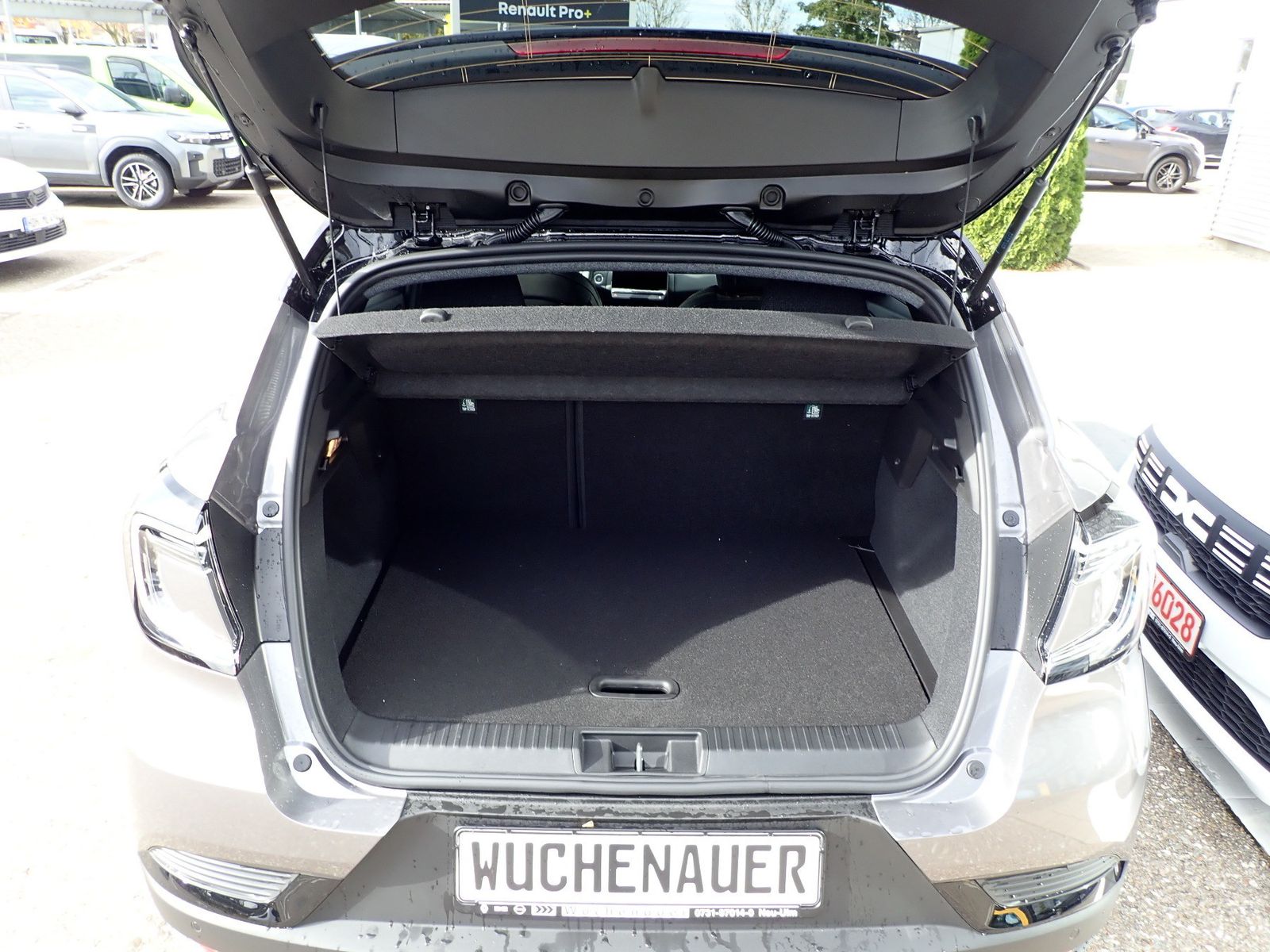 Fahrzeugabbildung Renault Captur Techno Mild Hybrid 140