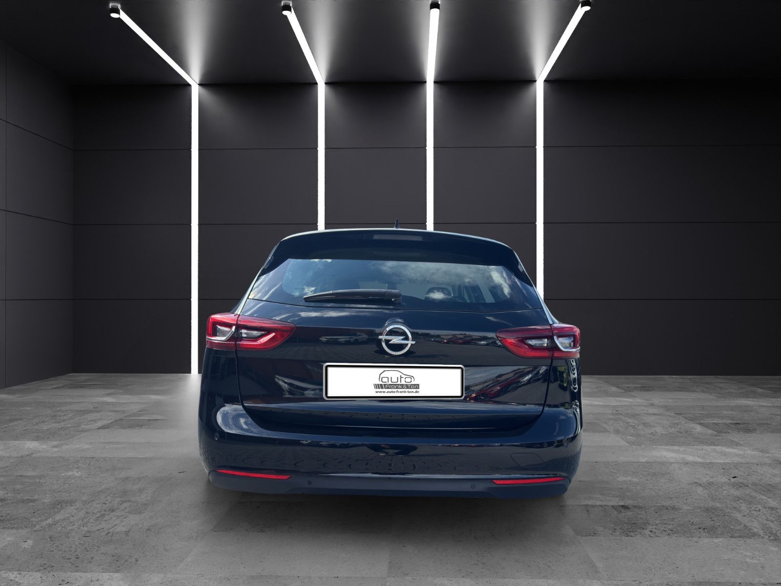 Fahrzeugabbildung Opel Insignia B Sports Tourer Edition/Apple CarPlay