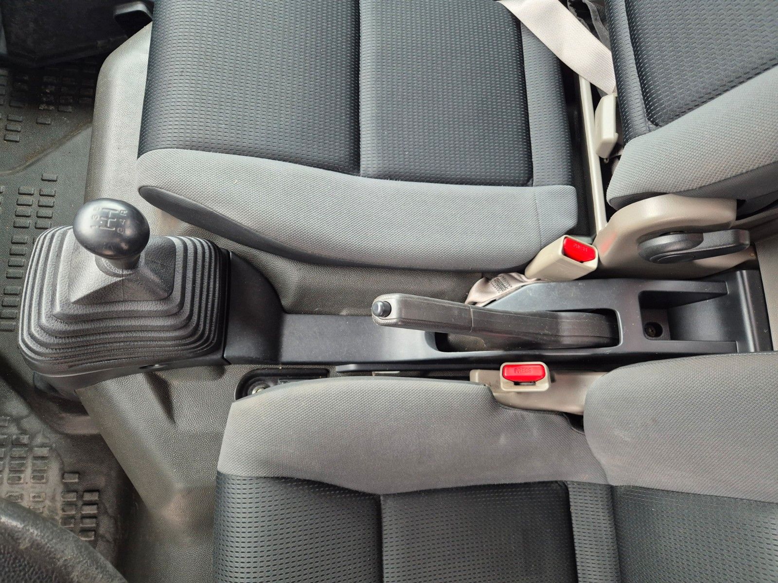 Fahrzeugabbildung Nissan Cabstar NT400 Palfinger P 160 TX 16m 1.104h