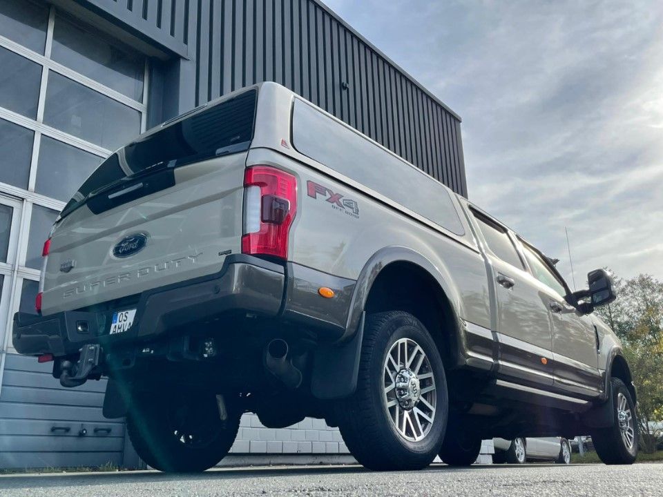 Fahrzeugabbildung Ford F 250 6.2 SuperDuty Pano Standh KingRanch