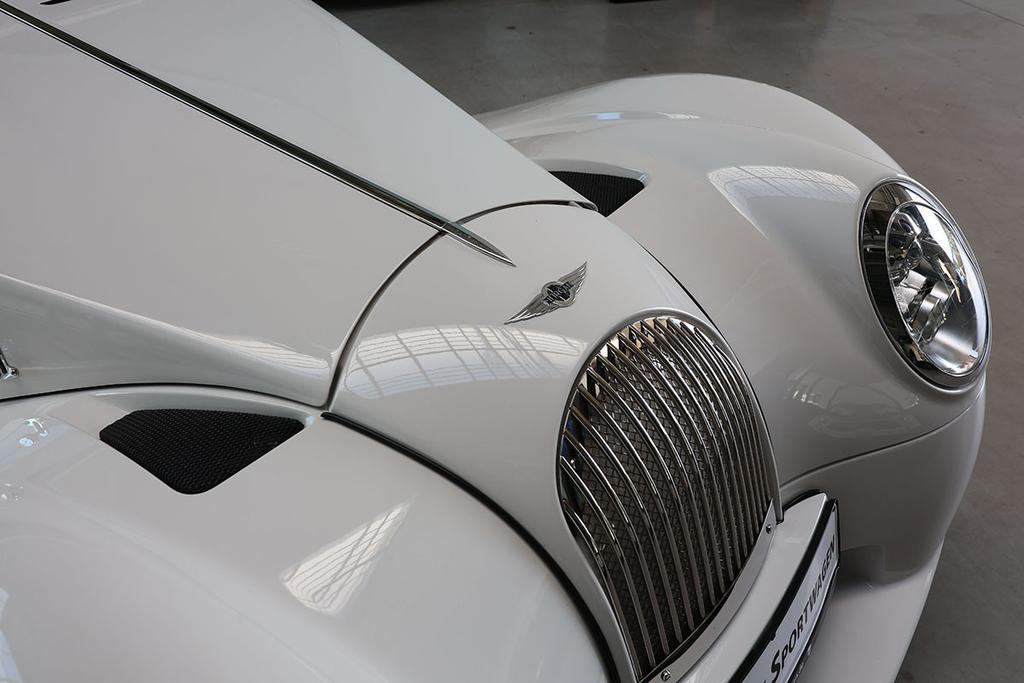 Morgan Aero 8