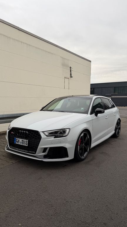 Image of Audi RS3