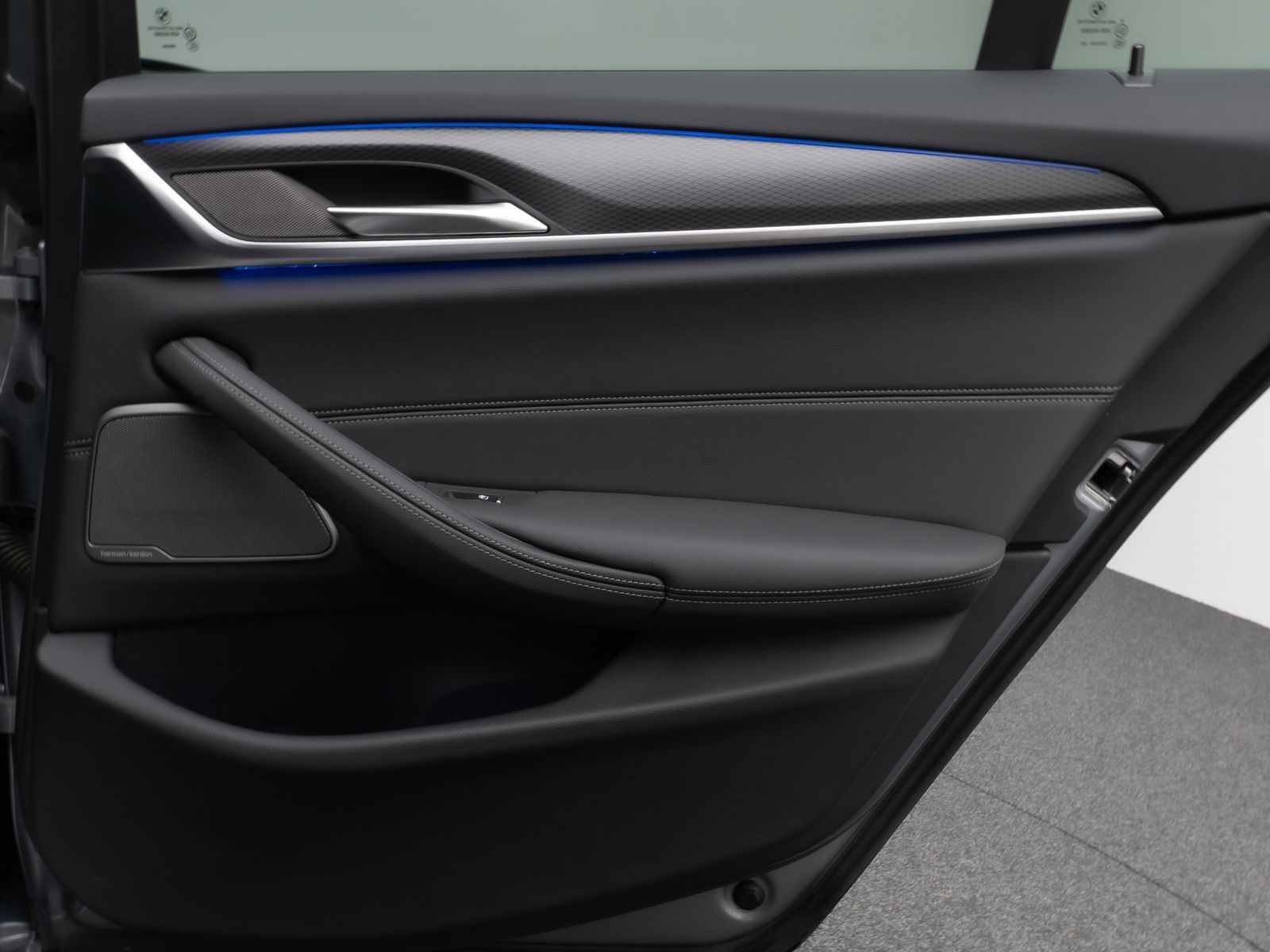 Fahrzeugabbildung BMW 530d M Sport Panorama 360°DAB H/K Komfort 20Zoll