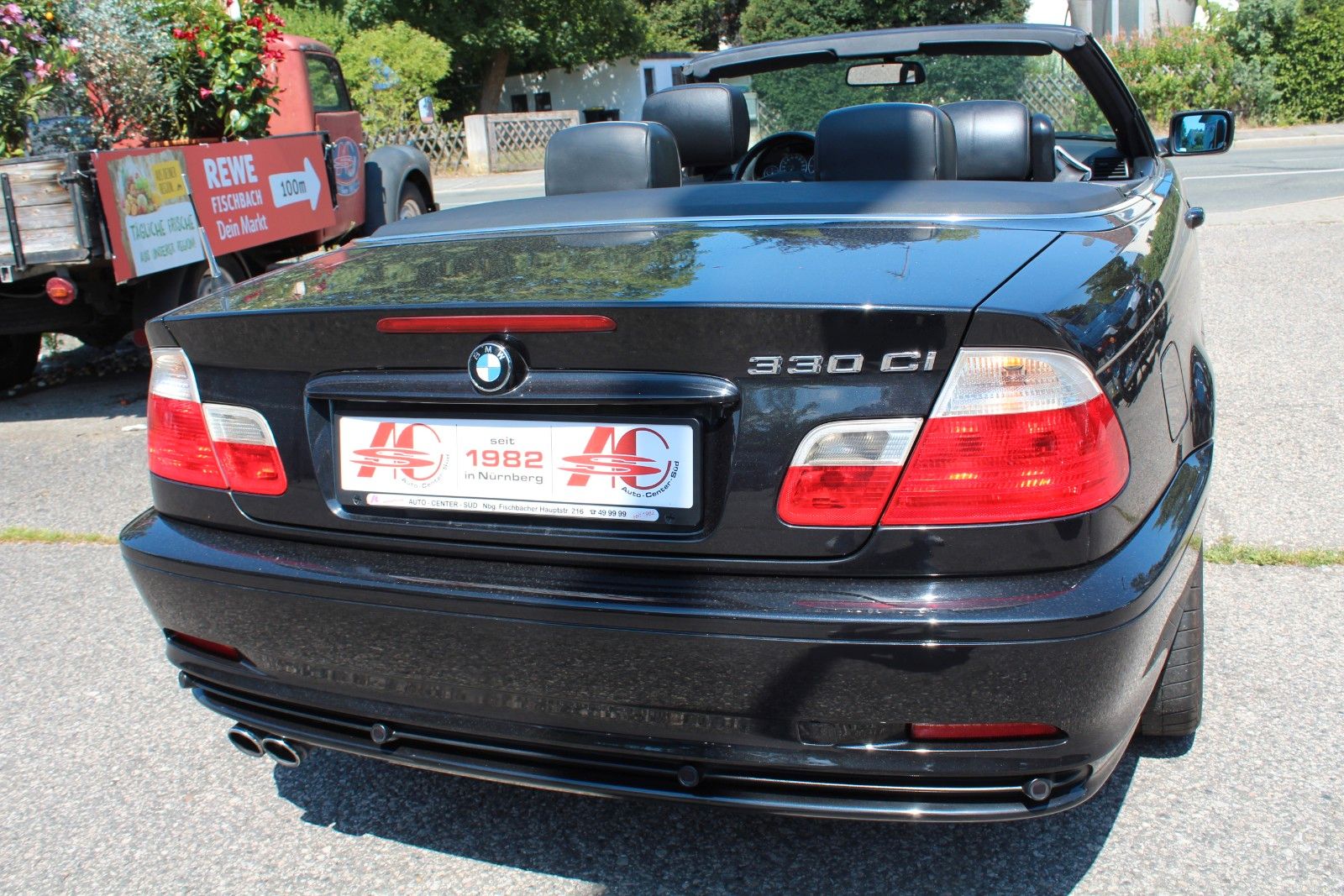 330Ci CABRIO 1. Hand Scheckheft!!