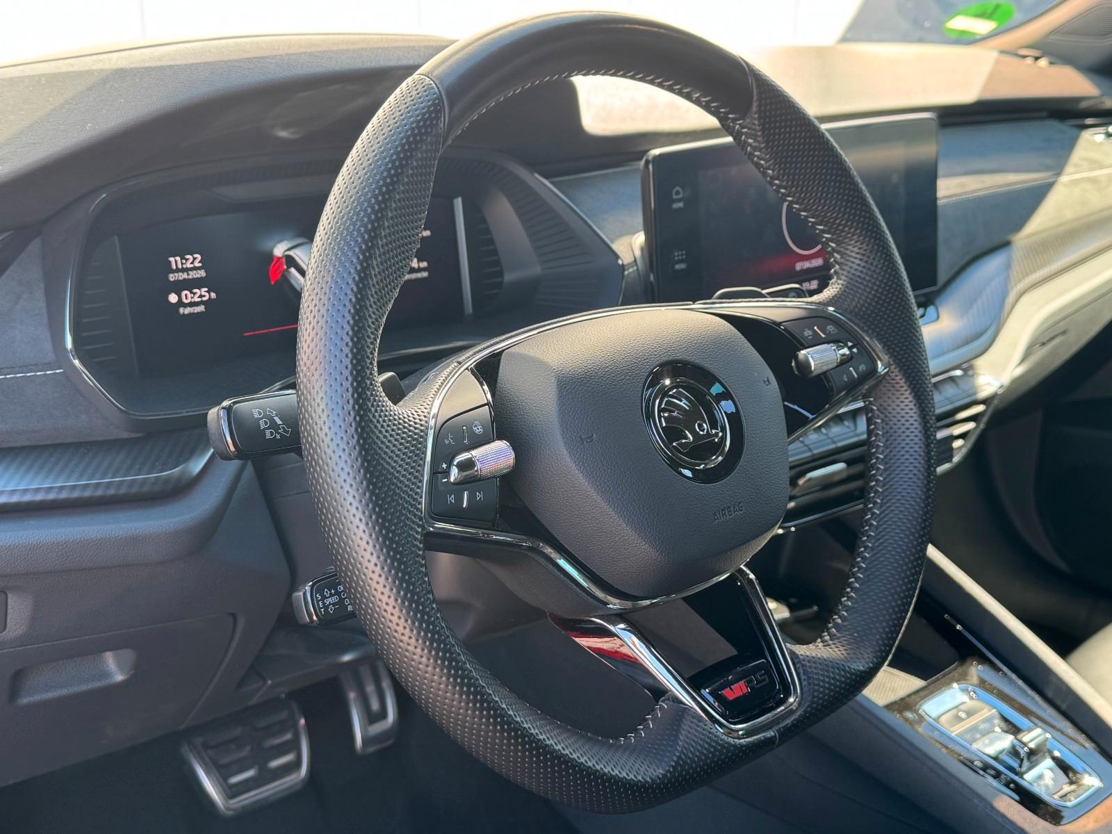 Skoda Octavia Combi RS iV DSG LED HUD CANTON 19´