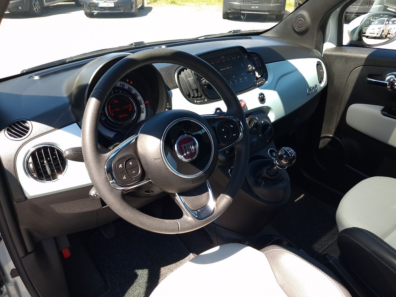 Fahrzeugabbildung Fiat 500 Dolcevita Hybrid