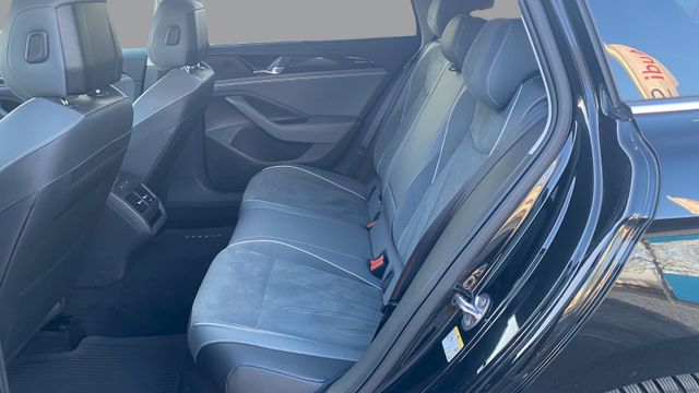 VW Passat Variant (Bild 11 von(16)