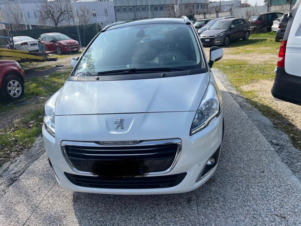 Image of Peugeot 5008